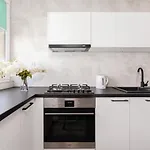 Stylish Near Wroclavia For 4 Guests By Renters Apartment Breslau