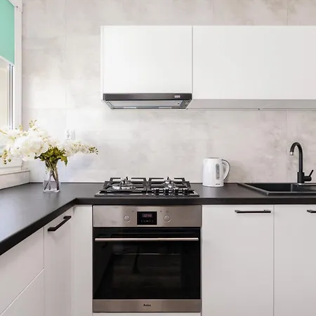 Stylish Near Wroclavia For 4 Guests By Renters Apartament Wrocław