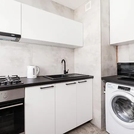 Stylish Near Wroclavia For 4 Guests By Renters Apartmán Vratislav