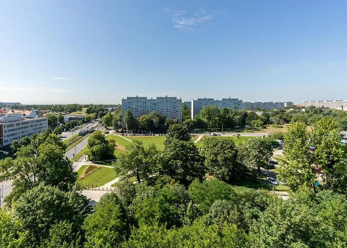 Stylish Near Wroclavia For 4 Guests By Renters Apartament